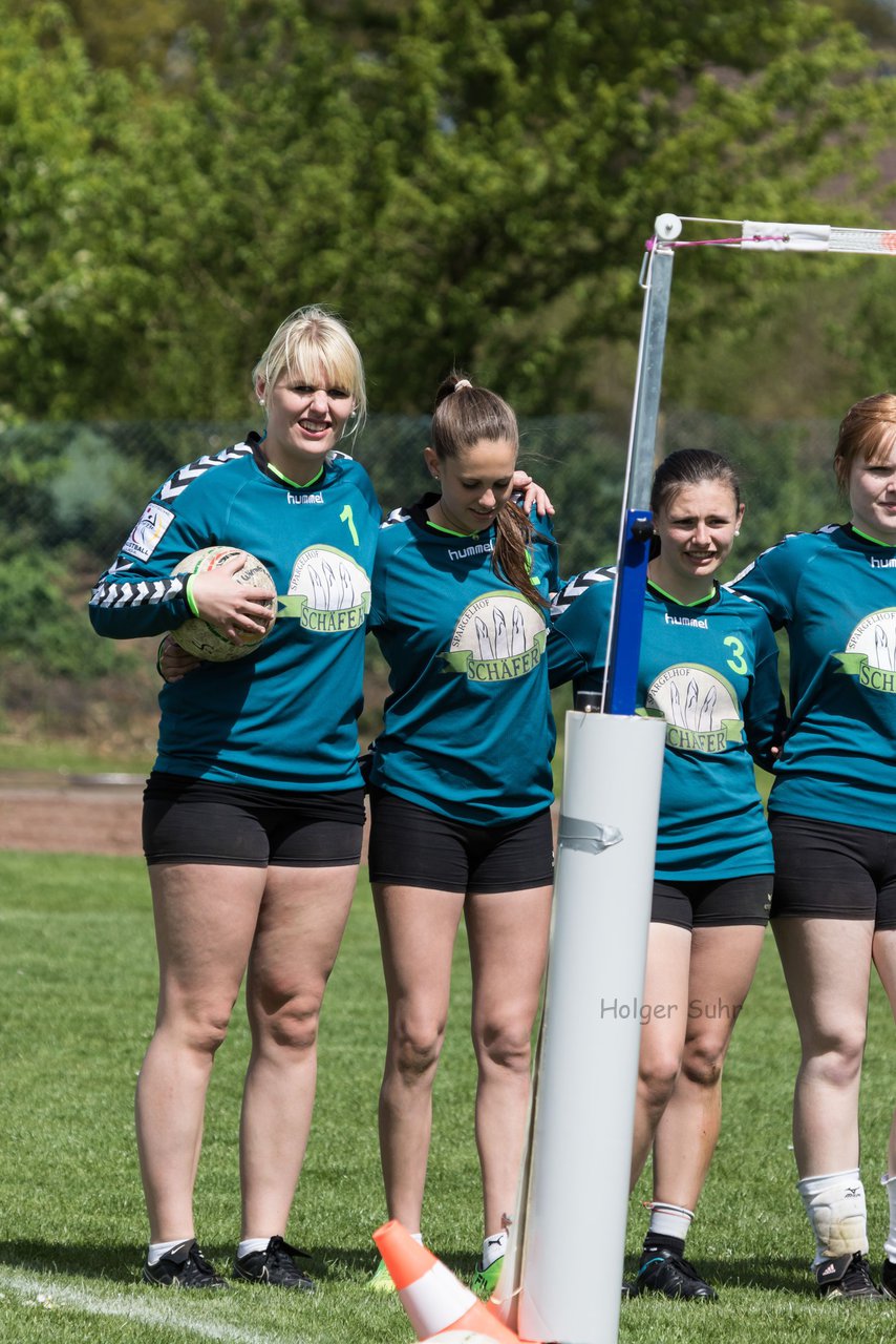 Bild 390 - Faustball Frauen Wiemersdorf